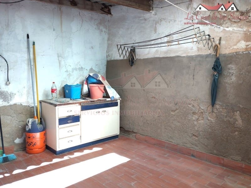 5 soveværelse Finca/Landehus til salg i Sax med swimmingpool - € 99.999 (Ref: 8776987)