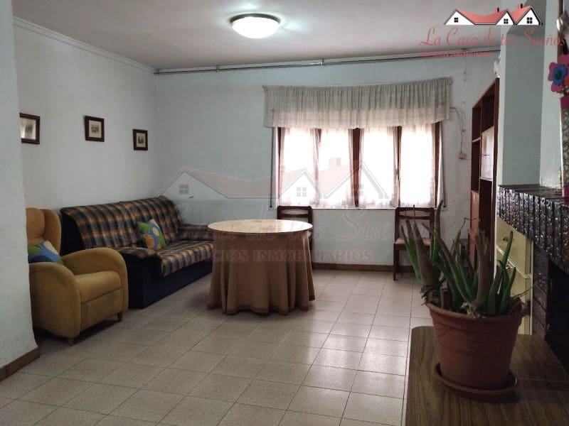 5 soveværelse Finca/Landehus til salg i Sax med swimmingpool - € 99.999 (Ref: 8776987)