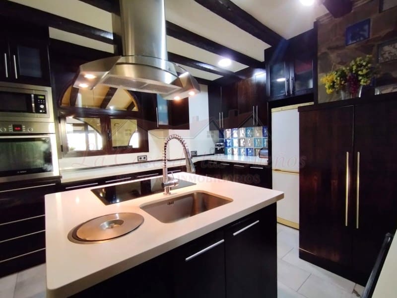 2 sypialnia Willa na sprzedaż w Sax z basenem - 240 000 € (Ref: 8776988)