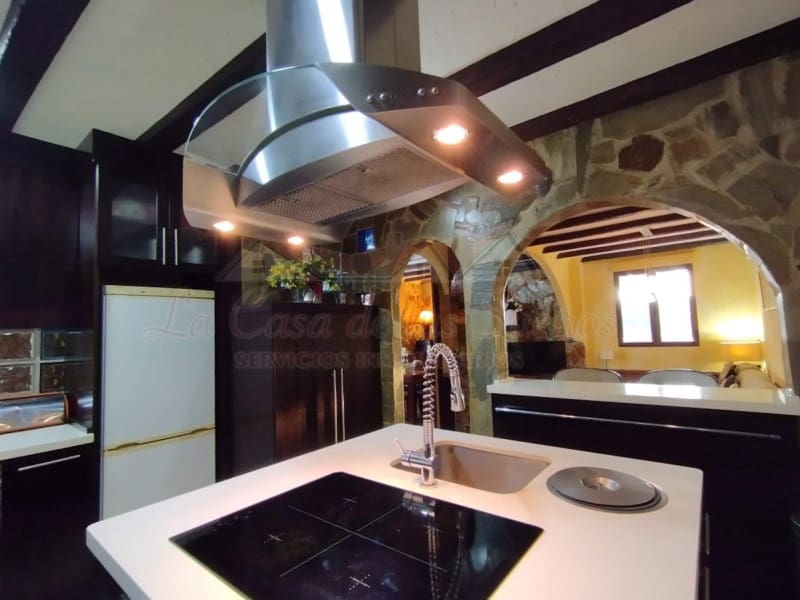 2 sypialnia Willa na sprzedaż w Sax z basenem - 240 000 € (Ref: 8776988)