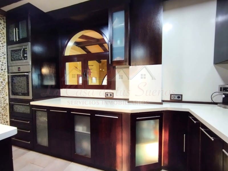 2 sypialnia Willa na sprzedaż w Sax z basenem - 240 000 € (Ref: 8776988)