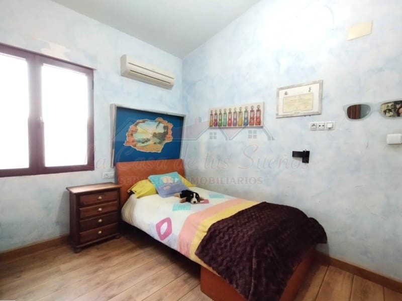 2 sypialnia Willa na sprzedaż w Sax z basenem - 240 000 € (Ref: 8776988)