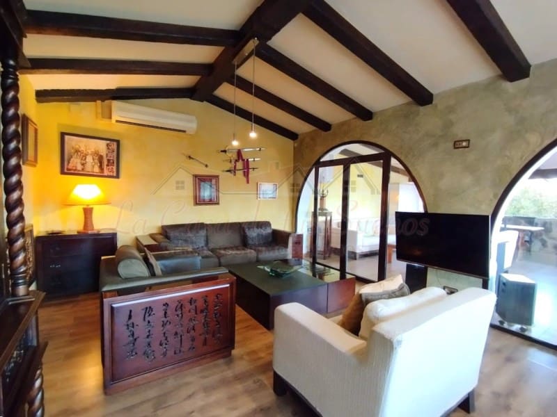 2 sypialnia Willa na sprzedaż w Sax z basenem - 240 000 € (Ref: 8776988)