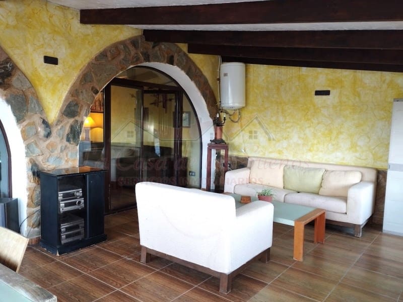 2 sypialnia Willa na sprzedaż w Sax z basenem - 240 000 € (Ref: 8776988)