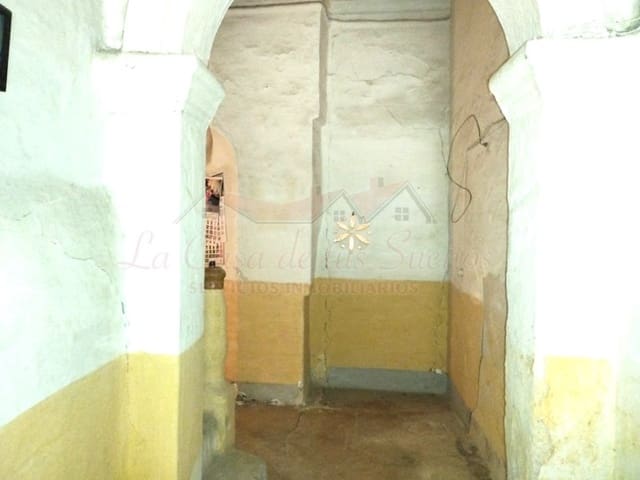 3 bedroom Finca/Country House for sale in Sax with pool - € 59,000 (Ref: 8776994)