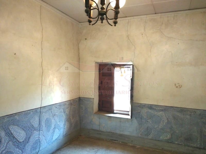 3 makuuhuone Maalaistalo myytävänä paikassa Sax mukana uima-altaan - 59 000 € (Ref: 8776994)