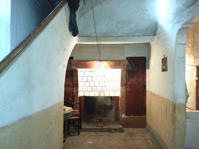 3 bedroom Finca/Country House for sale in Sax with pool - € 59,000 (Ref: 8776994)