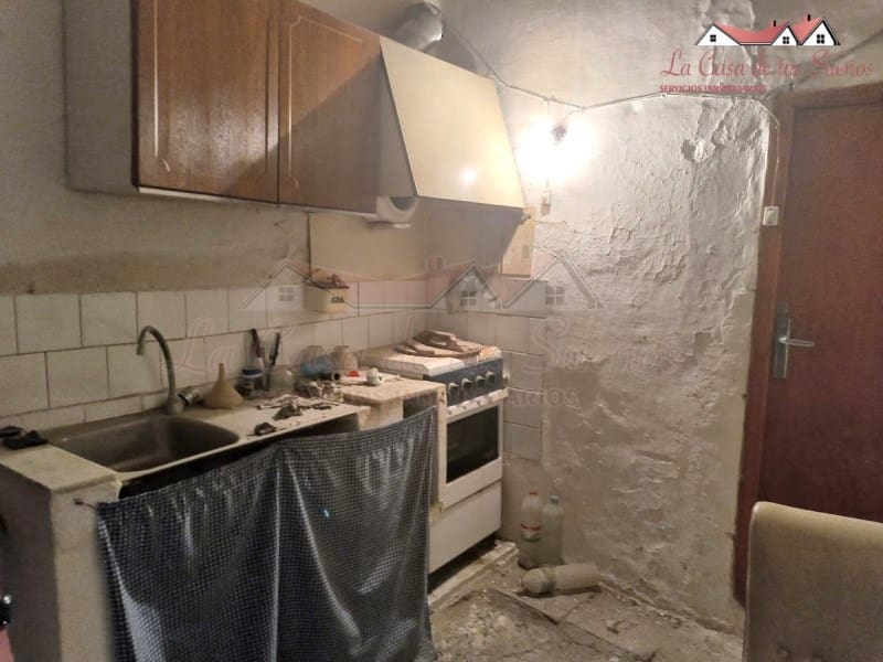 3 makuuhuone Maalaistalo myytävänä paikassa Sax mukana uima-altaan - 59 000 € (Ref: 8776994)