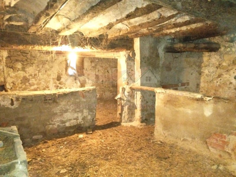 3 makuuhuone Maalaistalo myytävänä paikassa Sax mukana uima-altaan - 59 000 € (Ref: 8776994)