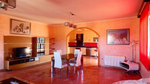4 quarto Moradia para venda em Jumilla com piscina garagem - 569 995 € (Ref: 8947504)
