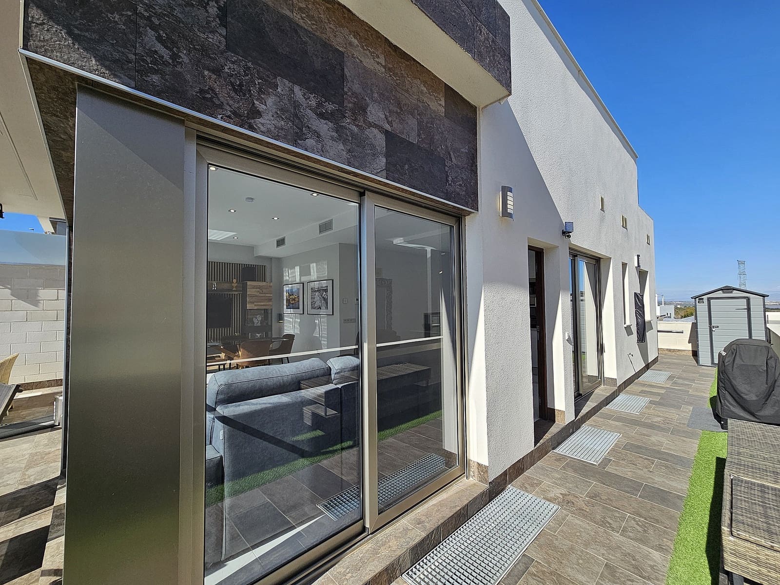 4 quarto Moradia para venda em Villamartin com piscina - 474 950 € (Ref: 8956867)