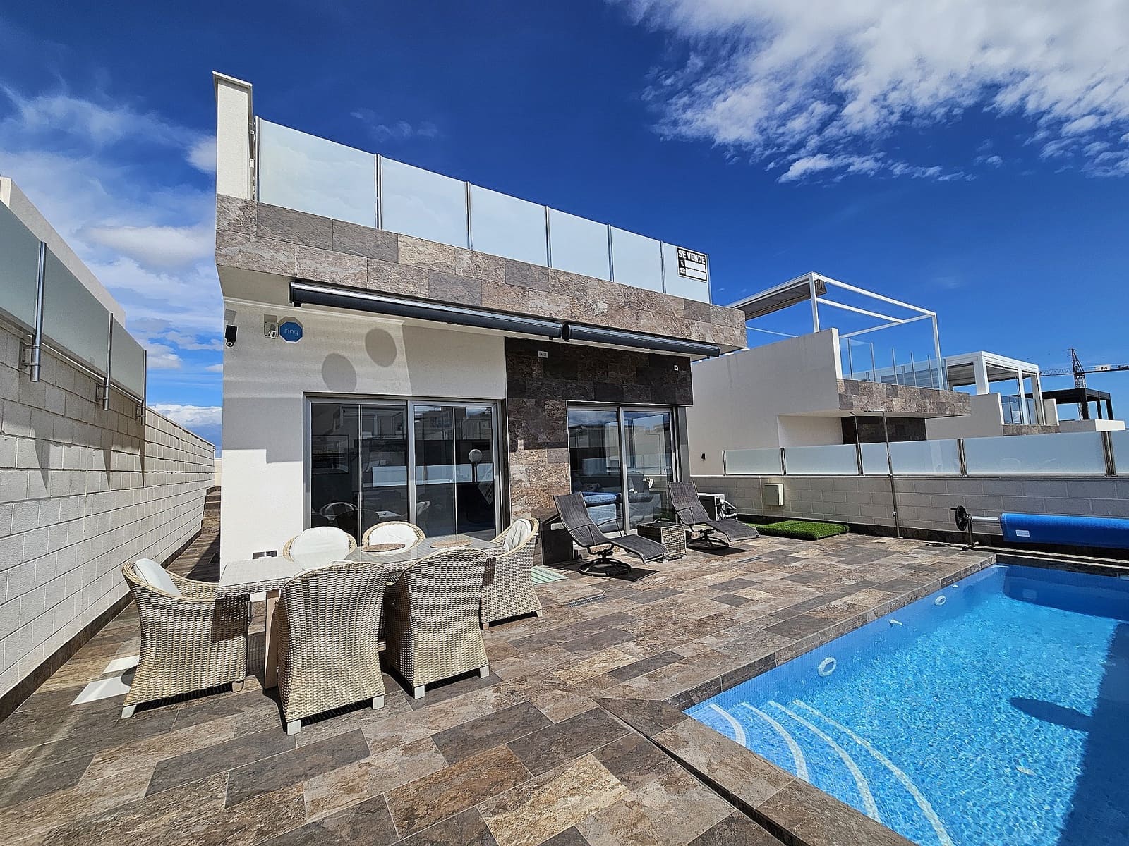 4 quarto Moradia para venda em Villamartin com piscina - 474 950 € (Ref: 8956867)