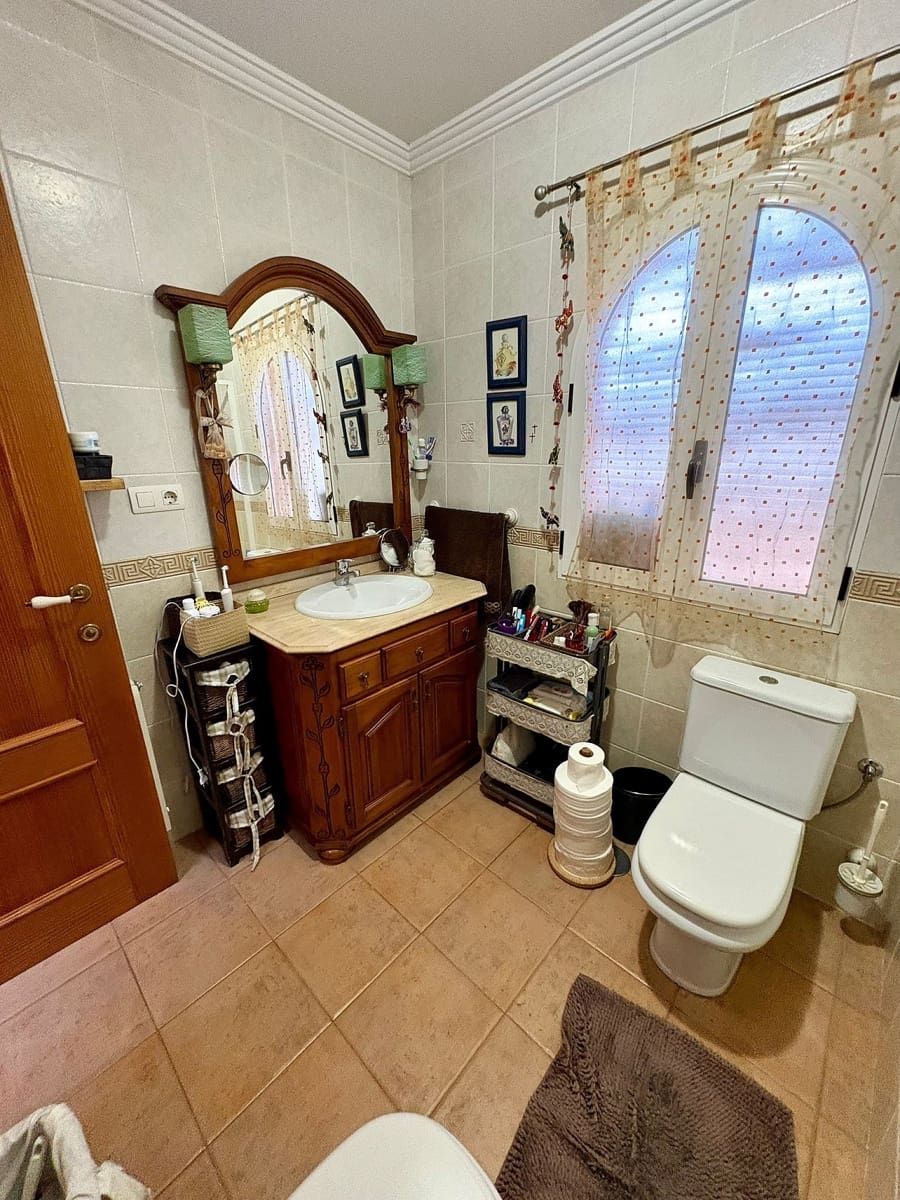 4 slaapkamer Huis te koop in Pinoso met zwembad - € 157.500 (Ref: 9058997)