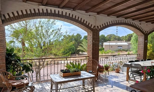 8 slaapkamer Finca/Landhuis te koop in Monóvar / Monóver met zwembad - € 220.000 (Ref: 9178039)