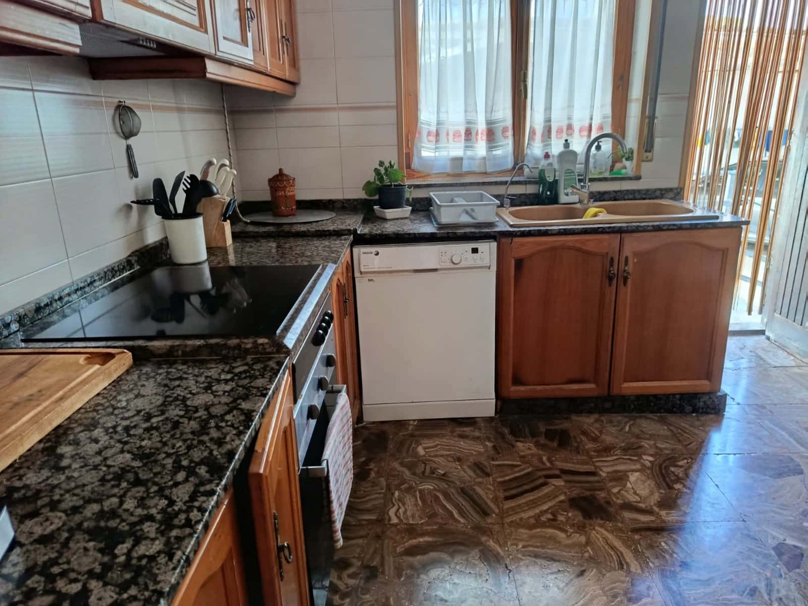 8 soverom Finca/Herregård til salgs i Monovar / Monover med svømmebasseng - € 220 000 (Ref: 9178039)