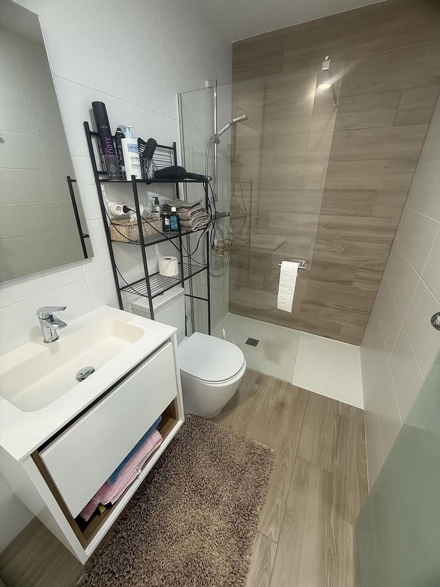 2 slaapkamer Appartement te koop in Los Montesinos met zwembad - € 274.950 (Ref: 9186663)