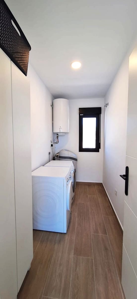 4 bedroom Villa for sale in Pinoso with pool - € 549,000 (Ref: 9202203)