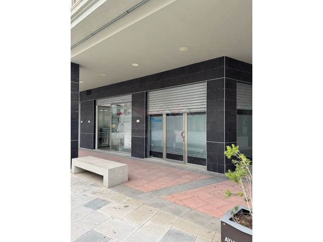 Kommersiell til salgs i Sax med svømmebasseng - € 97 000 (Ref: 9202210)