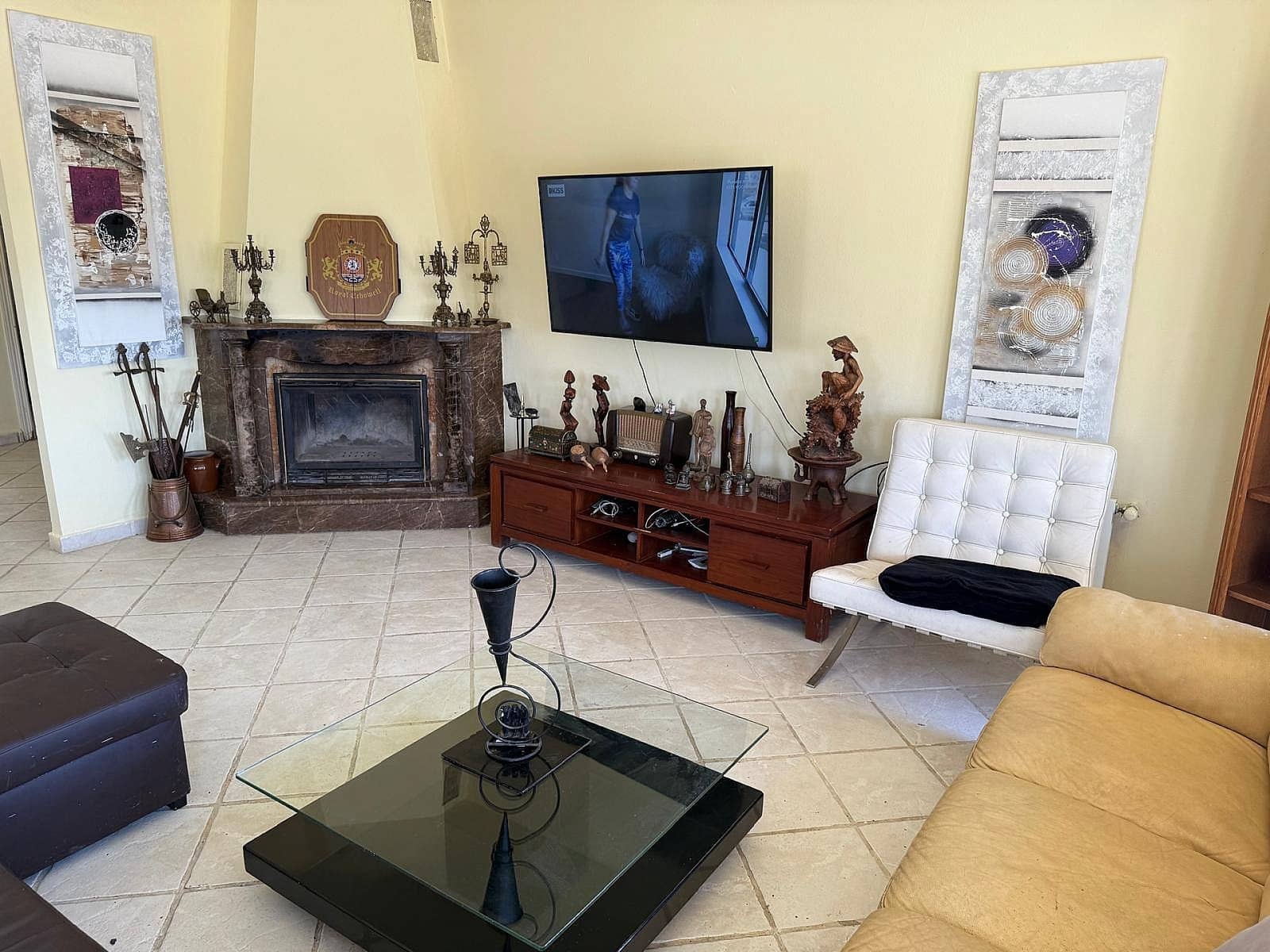 3 soveværelse Villa til salg i Onil med swimmingpool garage - € 498.000 (Ref: 9204252)