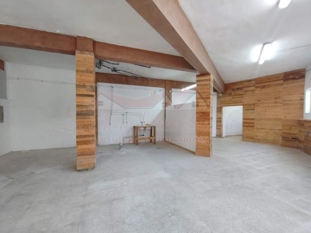 Kommersiell til salgs i Sax med svømmebasseng - € 57 700 (Ref: 9228250)