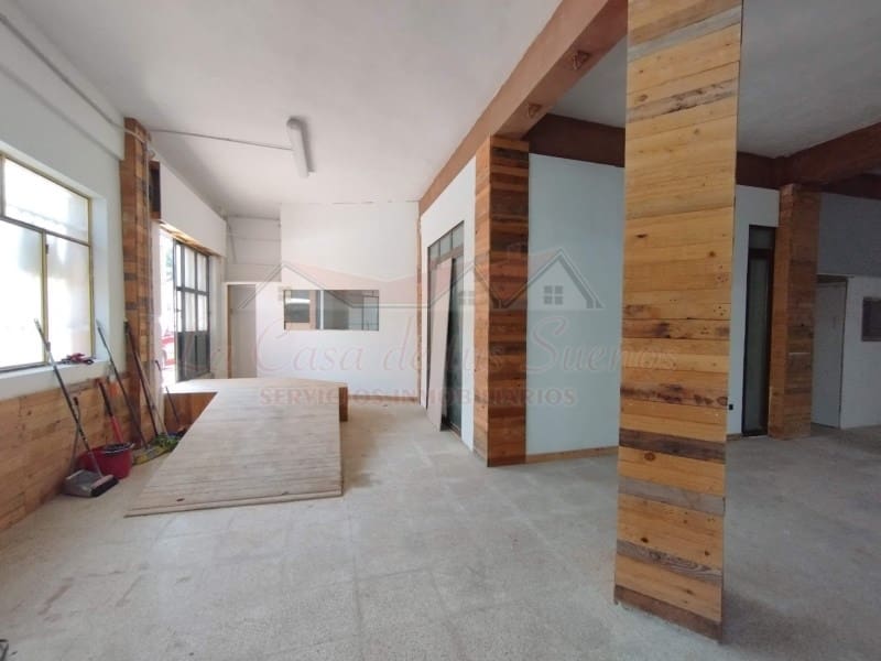 Kommersiell til salgs i Sax med svømmebasseng - € 57 700 (Ref: 9228250)