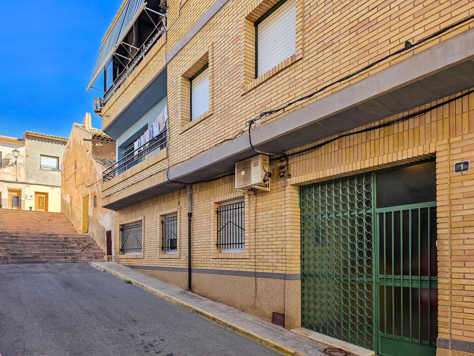 4 soverom Leilighet til salgs i Pinoso med svømmebasseng - € 89 950 (Ref: 9265169)