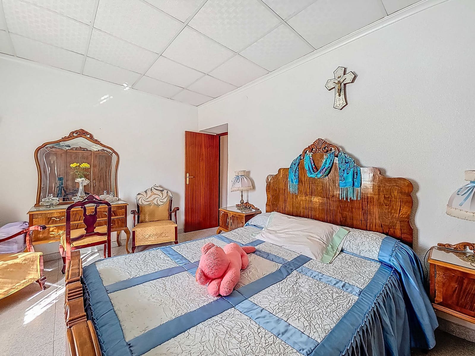 Casa de 3 habitaciones en Pinoso en venta con piscina - 89.950 € (Ref: 9265171)