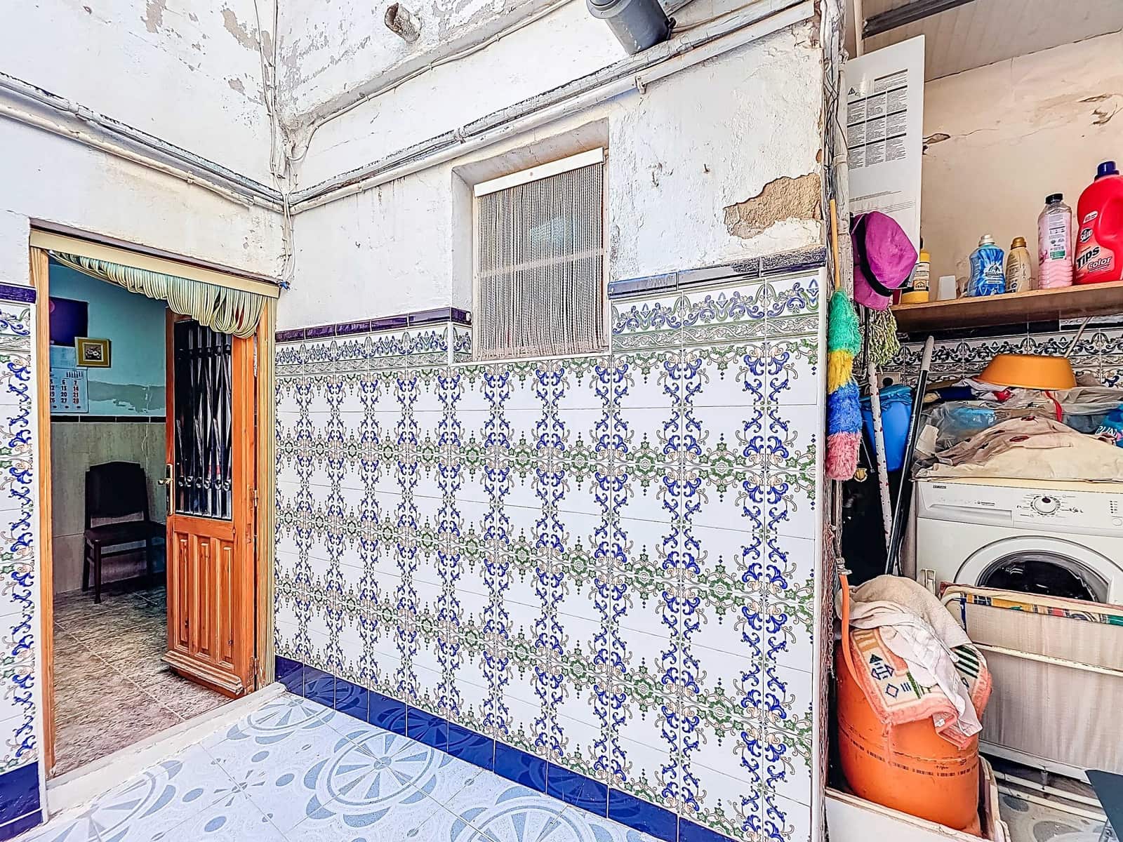 Casa de 3 habitaciones en Pinoso en venta con piscina - 89.950 € (Ref: 9265171)