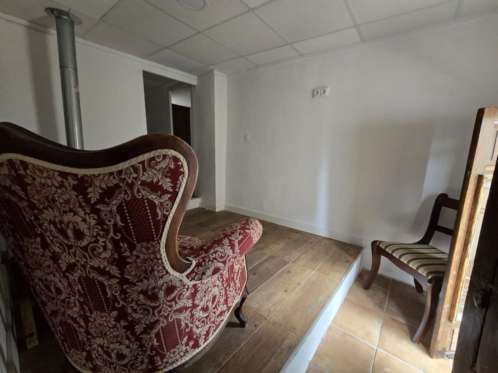 2 bedroom Townhouse for sale in Sax with pool - € 75,000 (Ref: 9273187)