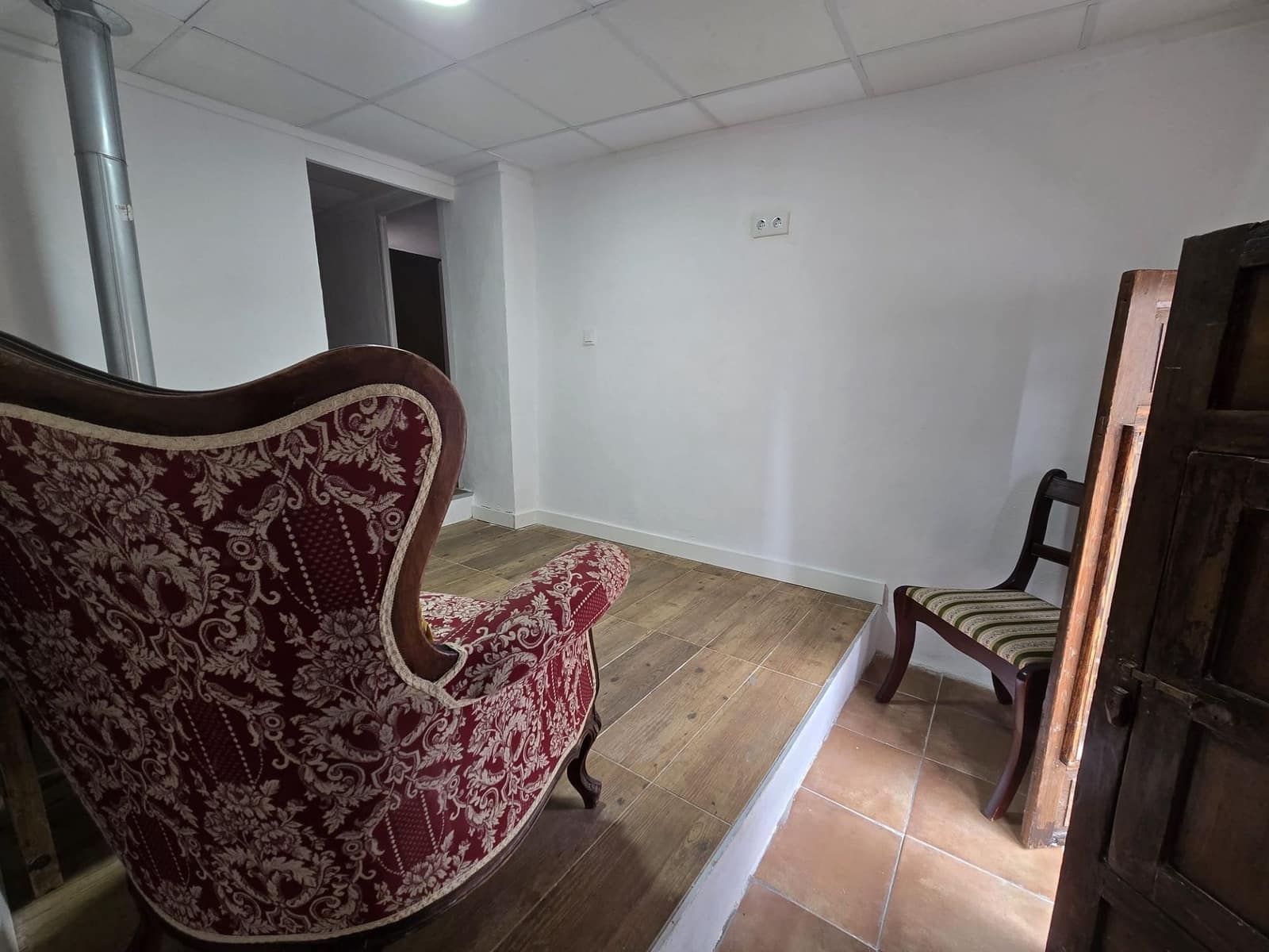 2 bedroom Townhouse for sale in Sax with pool - € 75,000 (Ref: 9273187)