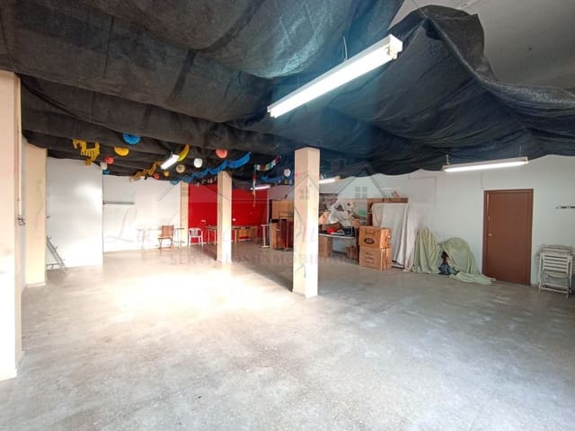 Erhverv til salg i Salinas med swimmingpool - € 57.000 (Ref: 9282660)