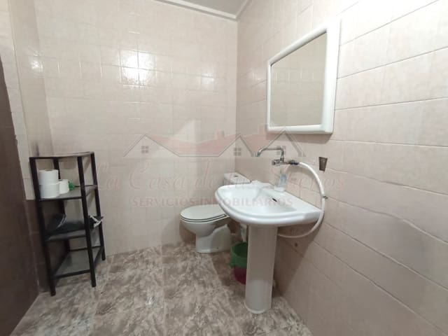 Kommersiell til salgs i Sax med svømmebasseng - € 85 000 (Ref: 9282661)