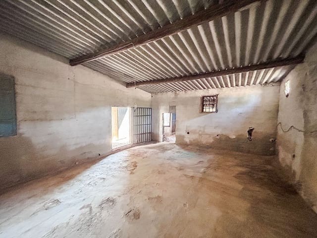 3 slaapkamer Finca/Landhuis te koop in Chinorlet / Xinorlet, Monóvar / Monóver met zwembad garage - € 70.000 (Ref: 9282662)