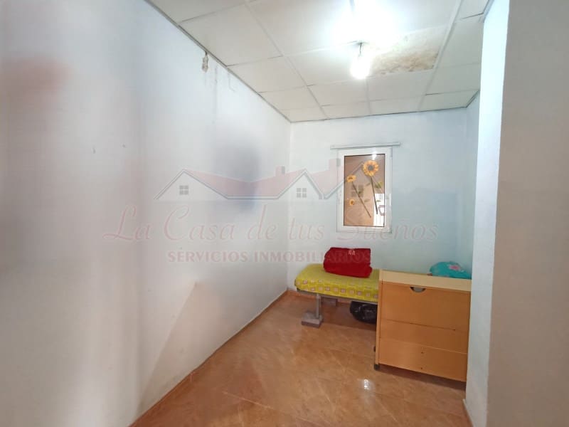 5 sovrum Finca/Hus på landet till salu i Sax med pool - 165 000 € (Ref: 9282665)