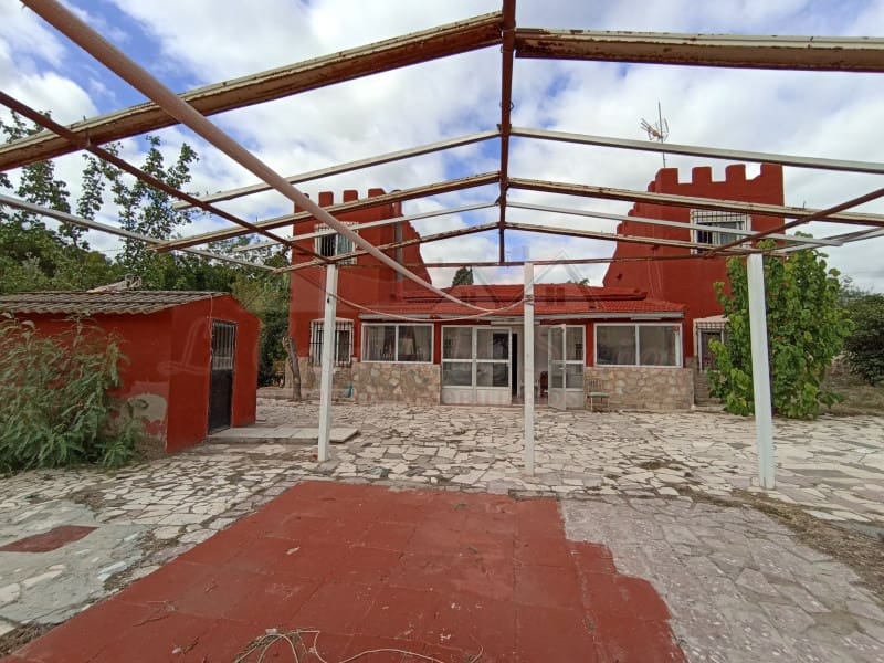 5 sovrum Finca/Hus på landet till salu i Sax med pool - 165 000 € (Ref: 9282665)