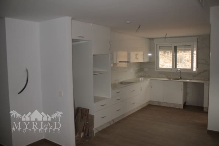 3 soveværelse Villa til salg i Macisvenda med swimmingpool - € 310.000 (Ref: 9284070)