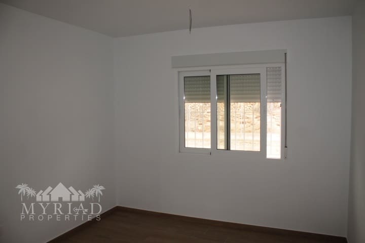 3 soveværelse Villa til salg i Macisvenda med swimmingpool - € 310.000 (Ref: 9284070)