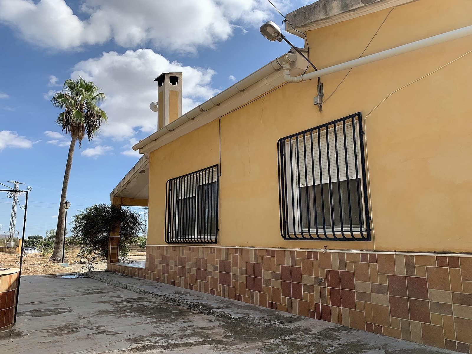 4 bedroom Villa for sale in Aspe with pool - € 249,950 (Ref: 9284071)