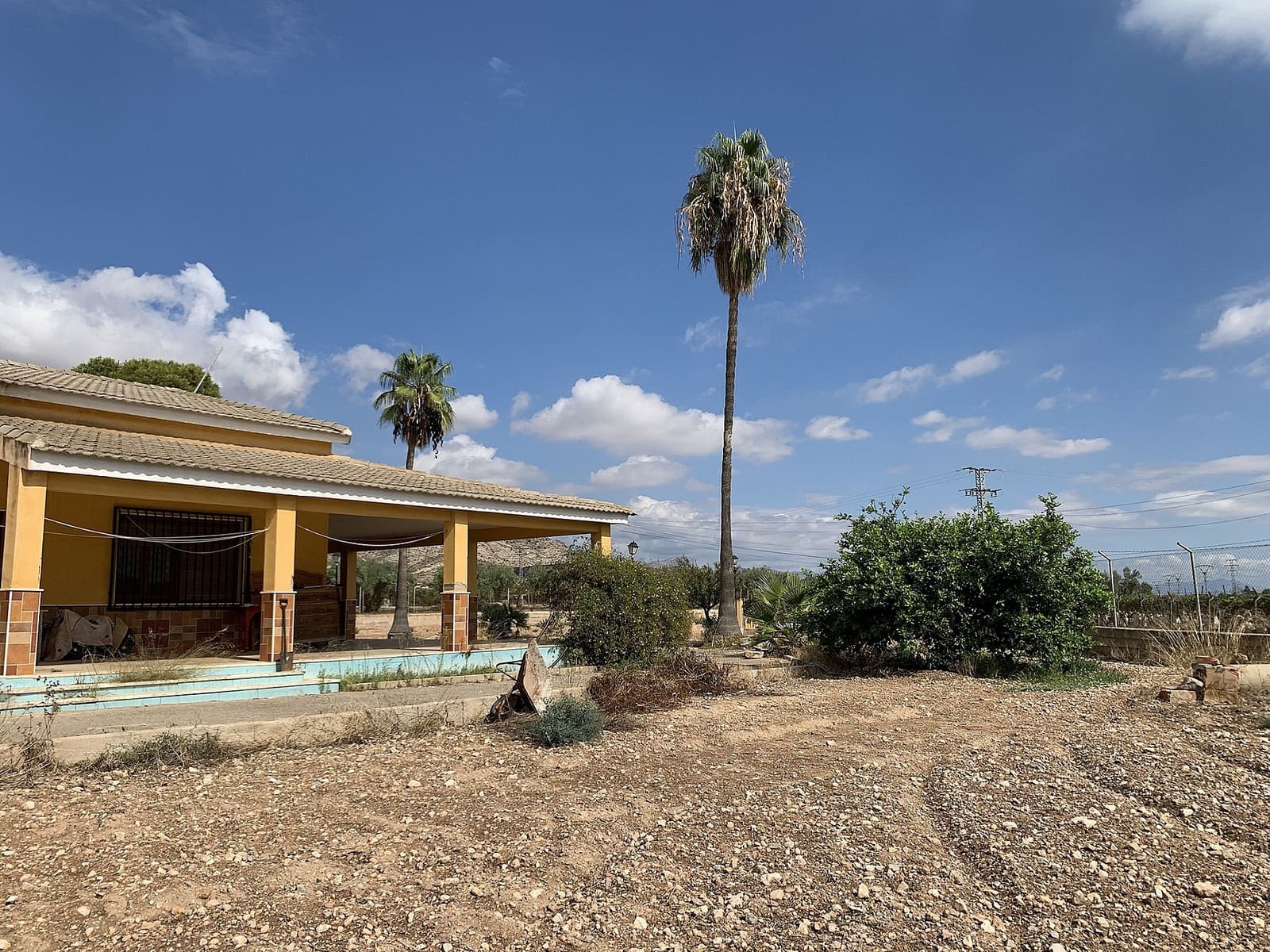 4 bedroom Villa for sale in Aspe with pool - € 249,950 (Ref: 9284071)