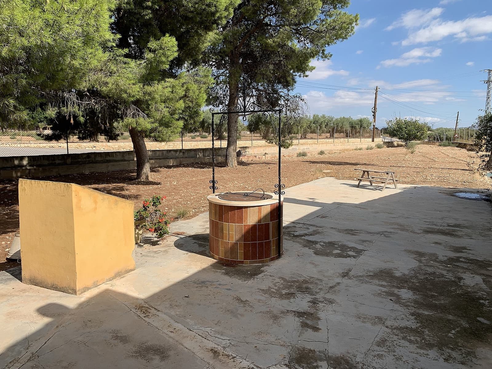 4 bedroom Villa for sale in Aspe with pool - € 249,950 (Ref: 9284071)