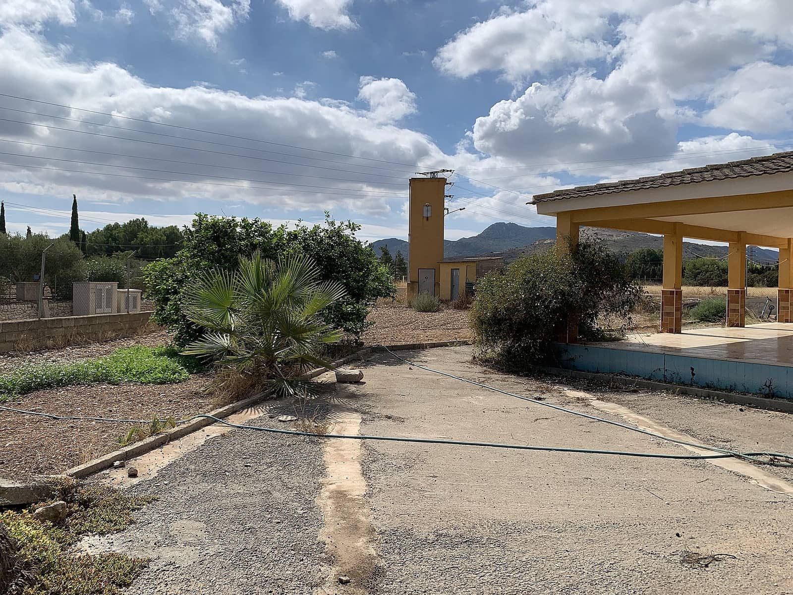 4 bedroom Villa for sale in Aspe with pool - € 249,950 (Ref: 9284071)