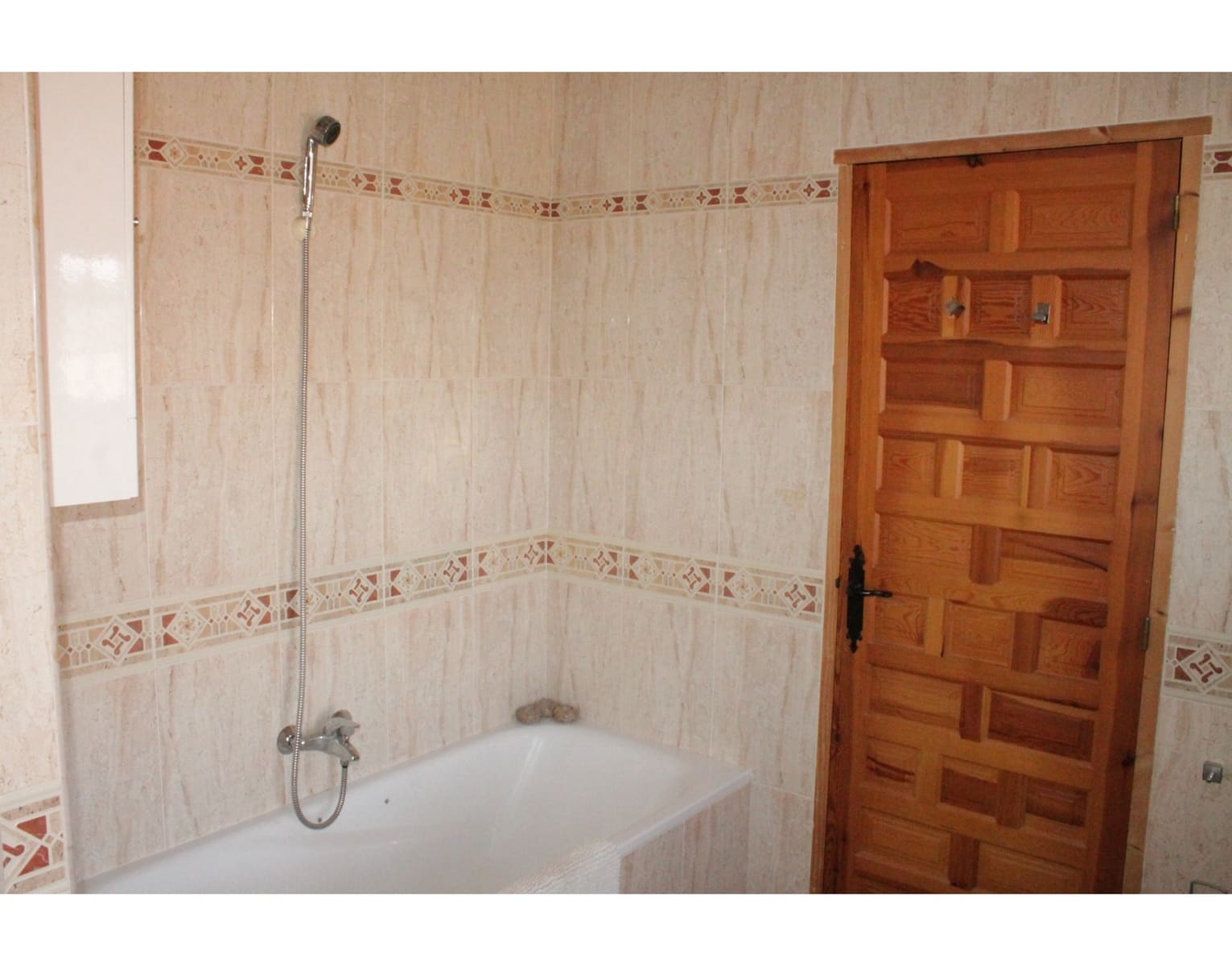 5 sypialnia Finka/Dom wiejski na sprzedaż w Pinoso z basenem - 379 995 € (Ref: 9284073)