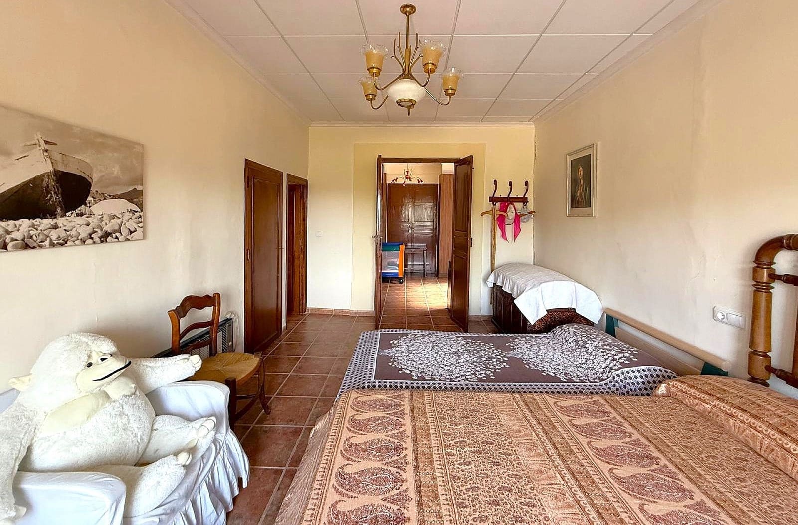 Finca/Casa Rural de 12 habitaciones en Encebras en venta con piscina garaje - 529.000 € (Ref: 9284075)