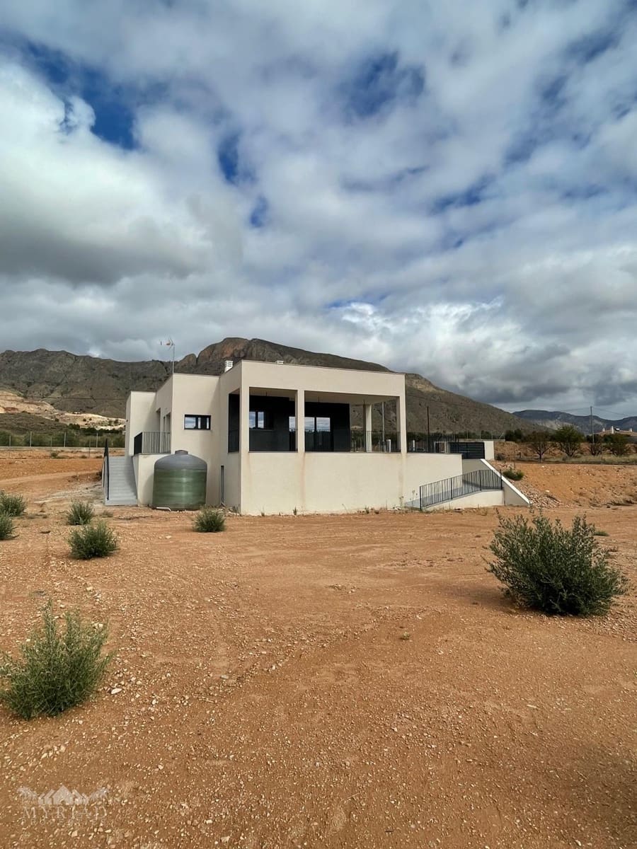 3 soverom Villa til salgs i Macisvenda med svømmebasseng - € 439 995 (Ref: 9294709)