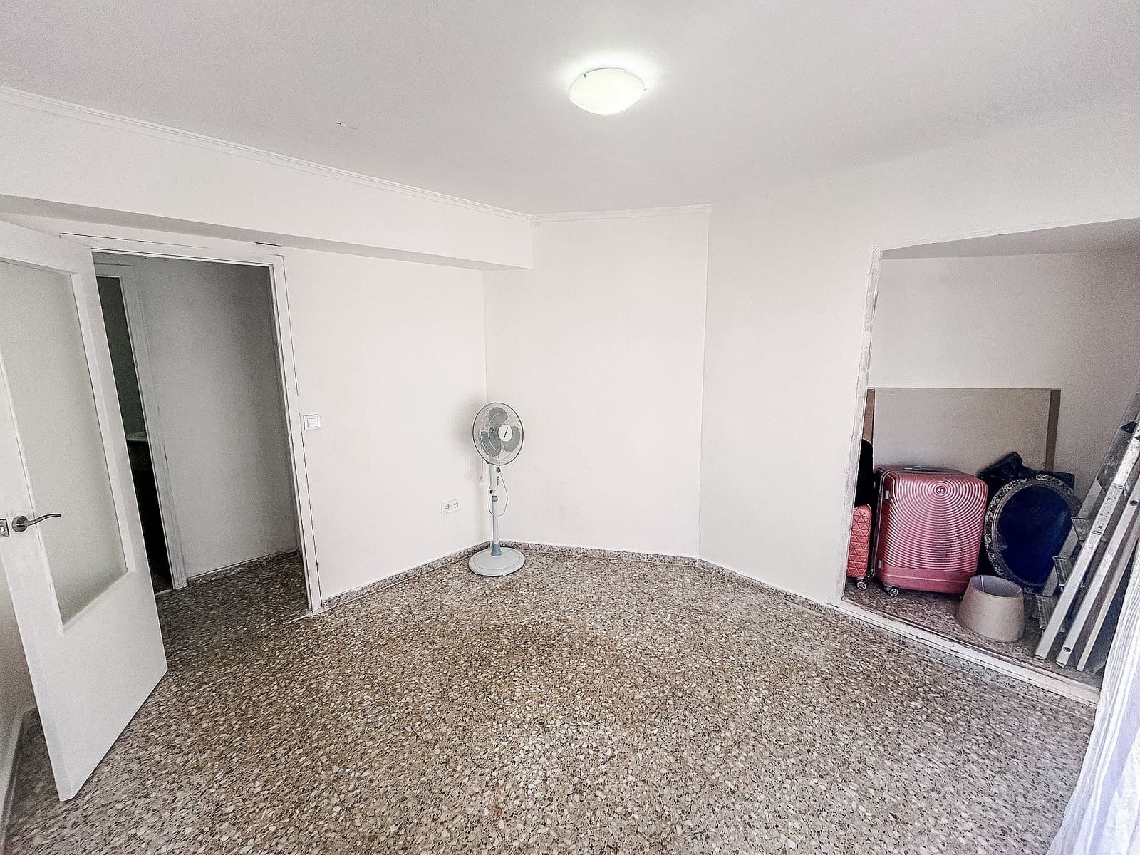 4 soveværelse Lejlighed til salg i Monovar / Monover med swimmingpool - € 75.000 (Ref: 9310496)