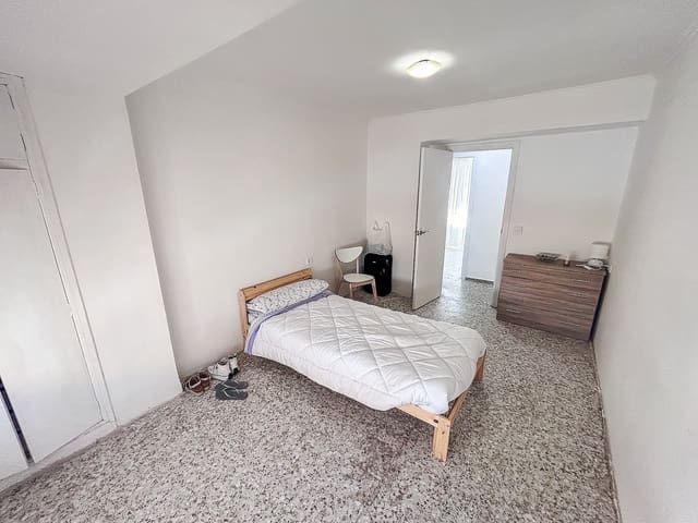 4 soverom Leilighet til salgs i Monóvar / Monóver med svømmebasseng - € 75 000 (Ref: 9310496)