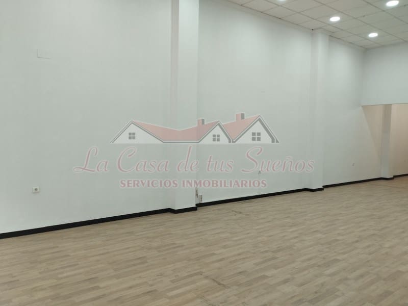 Erhverv til salg i Sax med swimmingpool - € 130.000 (Ref: 9310497)