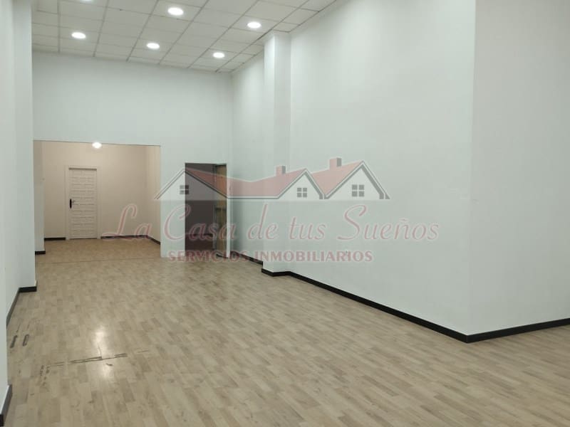 Erhverv til salg i Sax med swimmingpool - € 130.000 (Ref: 9310497)