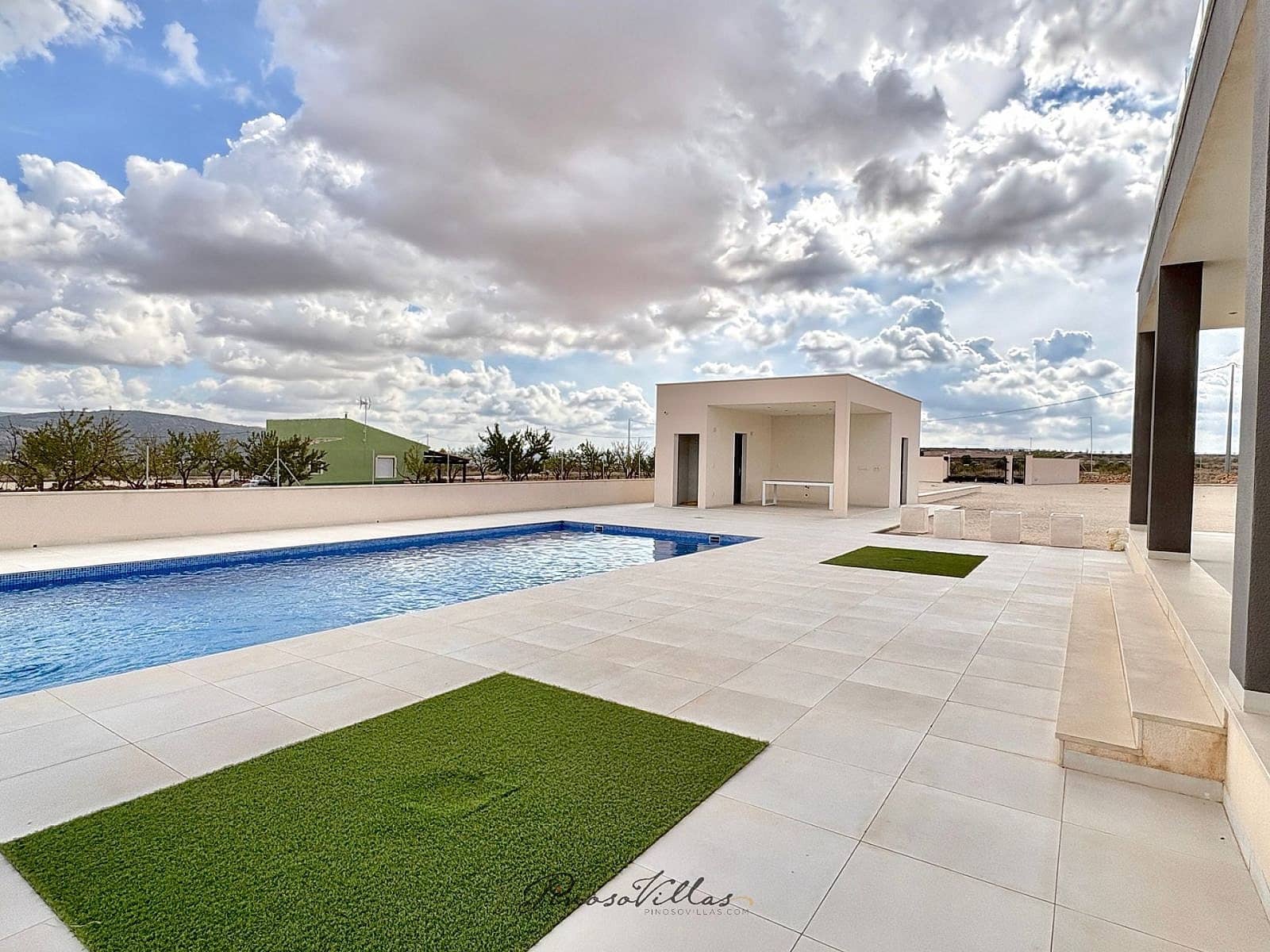 3 bedroom Villa for sale in Pinoso with pool garage - € 575,000 (Ref: 9317237)