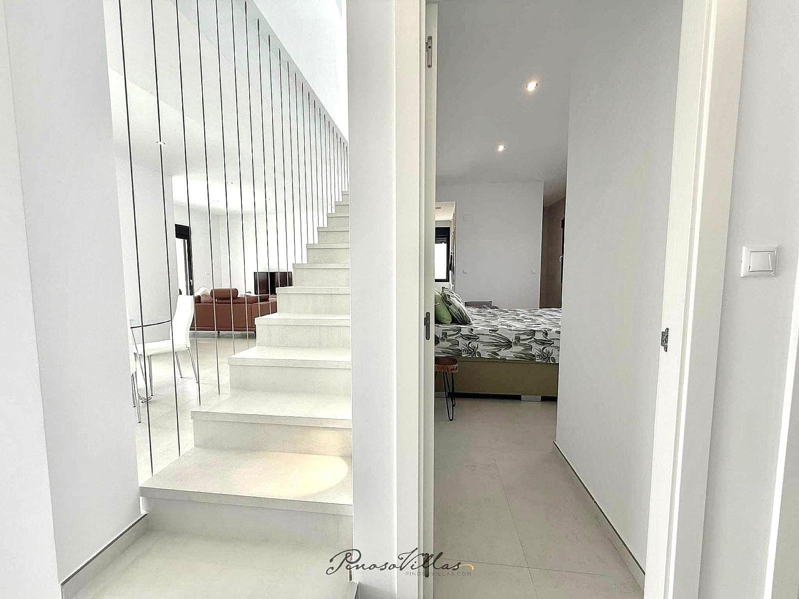 3 bedroom Villa for sale in Pinoso with pool garage - € 575,000 (Ref: 9317237)